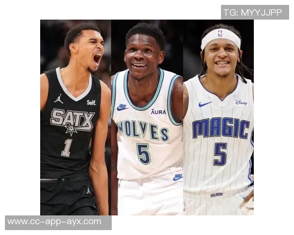 怪物级表现文班在空中接球扣篮展现惊人力量与技巧视觉冲击力十足